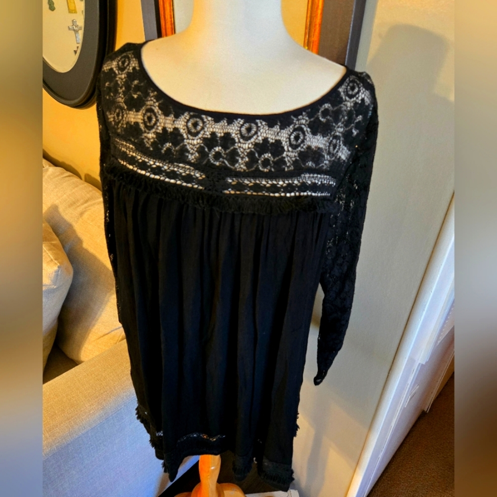 UMGEE Black Lace Long Sleeve Tunic #267